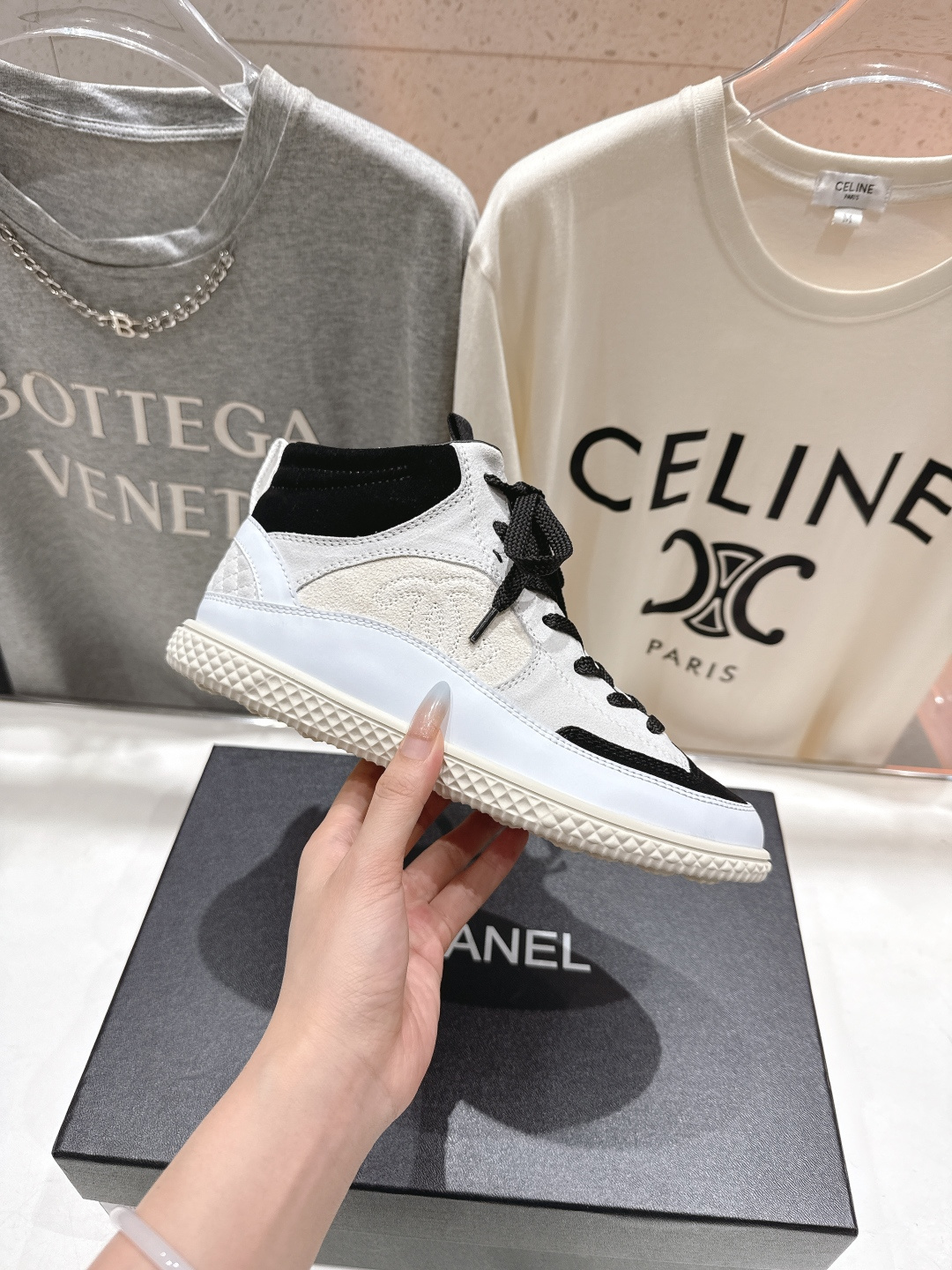 高版本出厂 Chanel* 香奈儿小香F015 2025ss秋冬新款休闲街头高帮运动鞋上新～时尚圈的绝绝