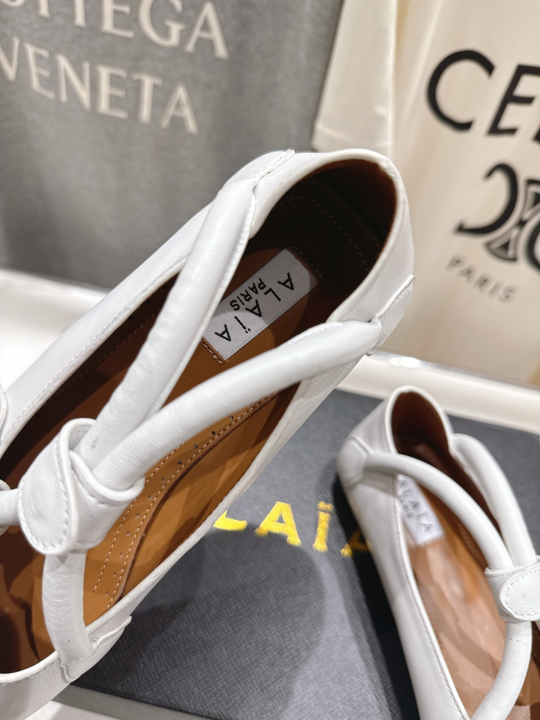 高版本出厂 独家新品 Alaia 阿莱亚25ss/ 走秀款玛丽珍平底芭蕾舞鞋 最近超火的一款平底鞋章小蕙