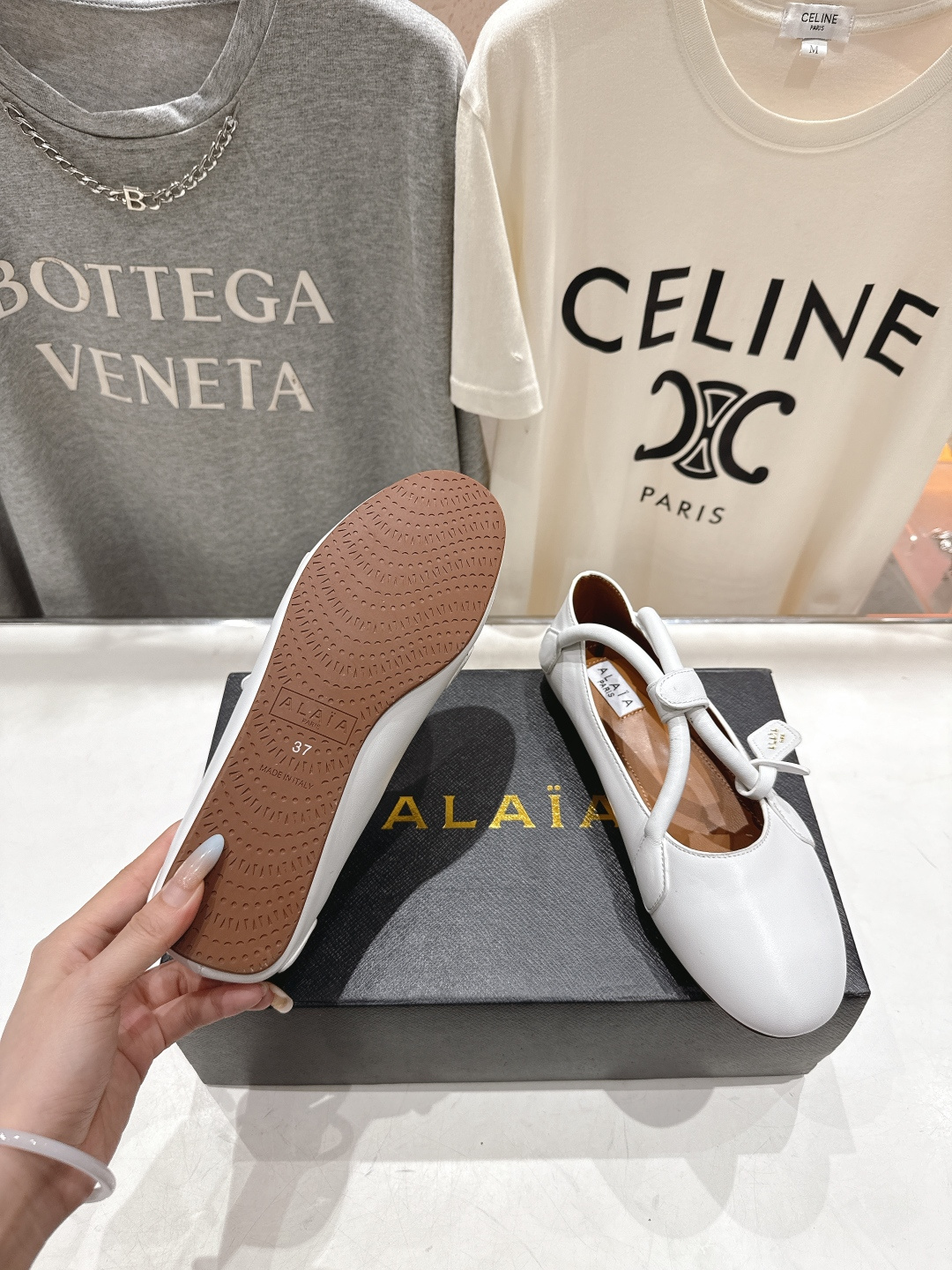 高版本出厂 独家新品 Alaia 阿莱亚25ss/ 走秀款玛丽珍平底芭蕾舞鞋 最近超火的一款平底鞋章小蕙