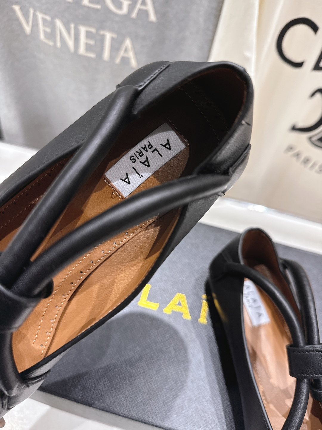 高版本出厂 独家新品 Alaia 阿莱亚25ss/ 走秀款玛丽珍平底芭蕾舞鞋 最近超火的一款平底鞋章小蕙