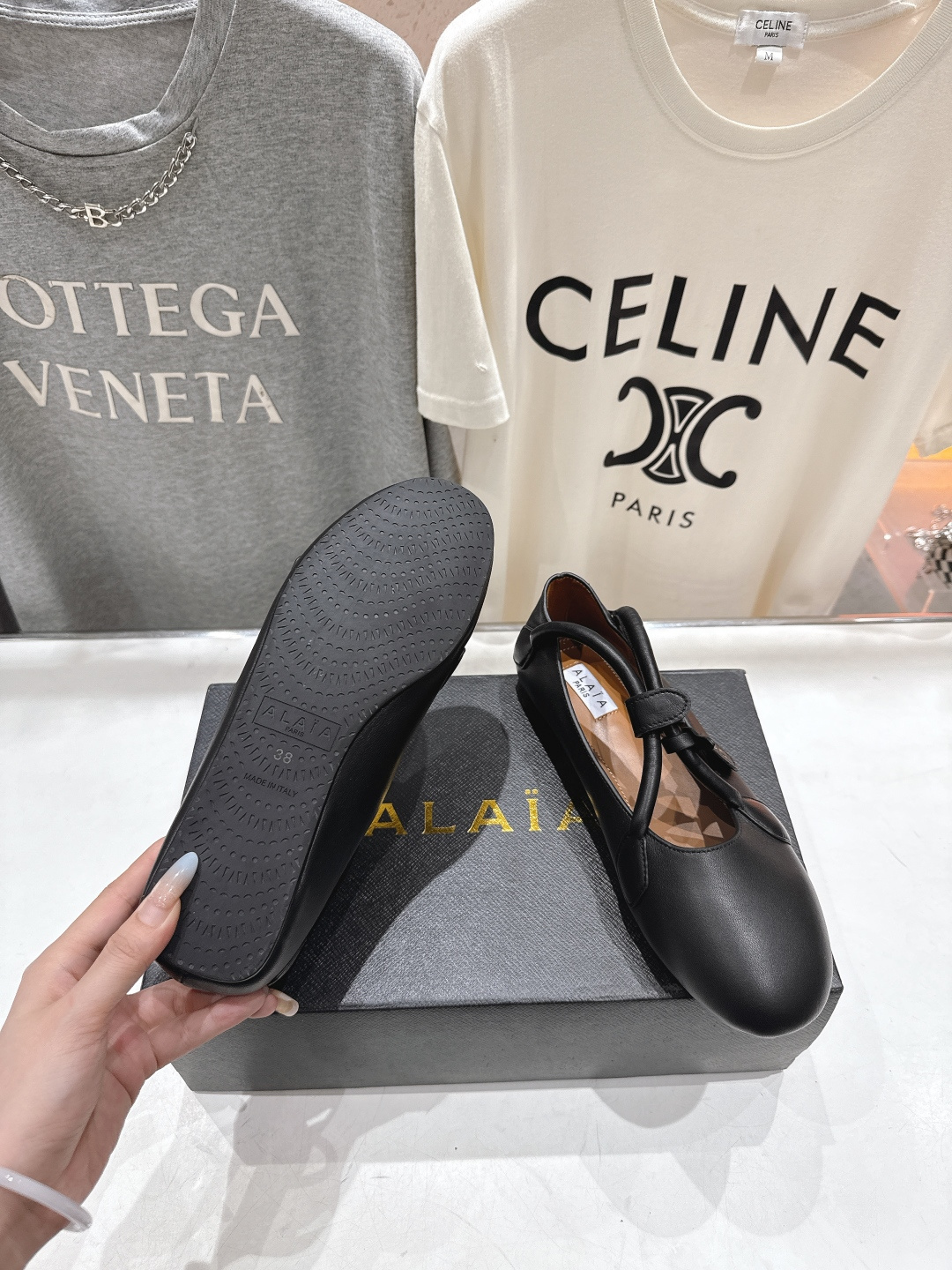 高版本出厂 独家新品 Alaia 阿莱亚25ss/ 走秀款玛丽珍平底芭蕾舞鞋 最近超火的一款平底鞋章小蕙