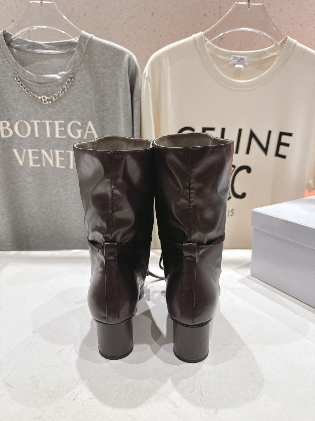 高版本出厂 Solesophy轻奢品牌F017 25ss新款复古风绑带短靴堆堆靴品牌选用了柔软舒适的材料