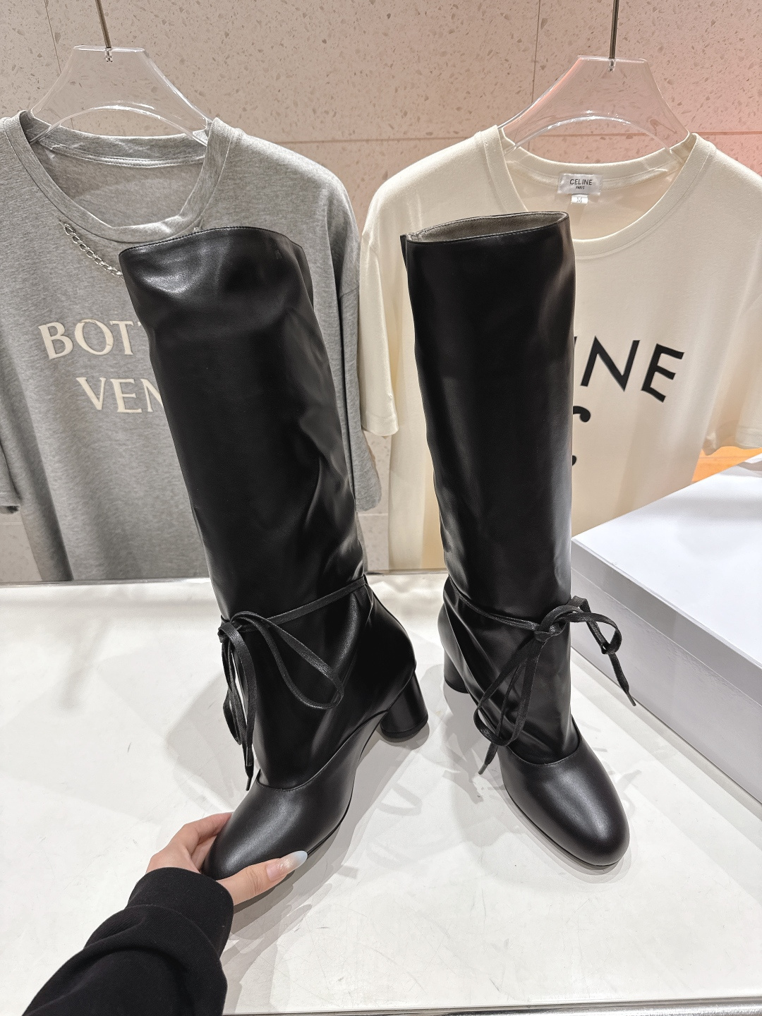 高版本出厂 Solesophy轻奢品牌F017 25ss新款复古风绑带长靴堆堆靴品牌选用了柔软舒适的材料