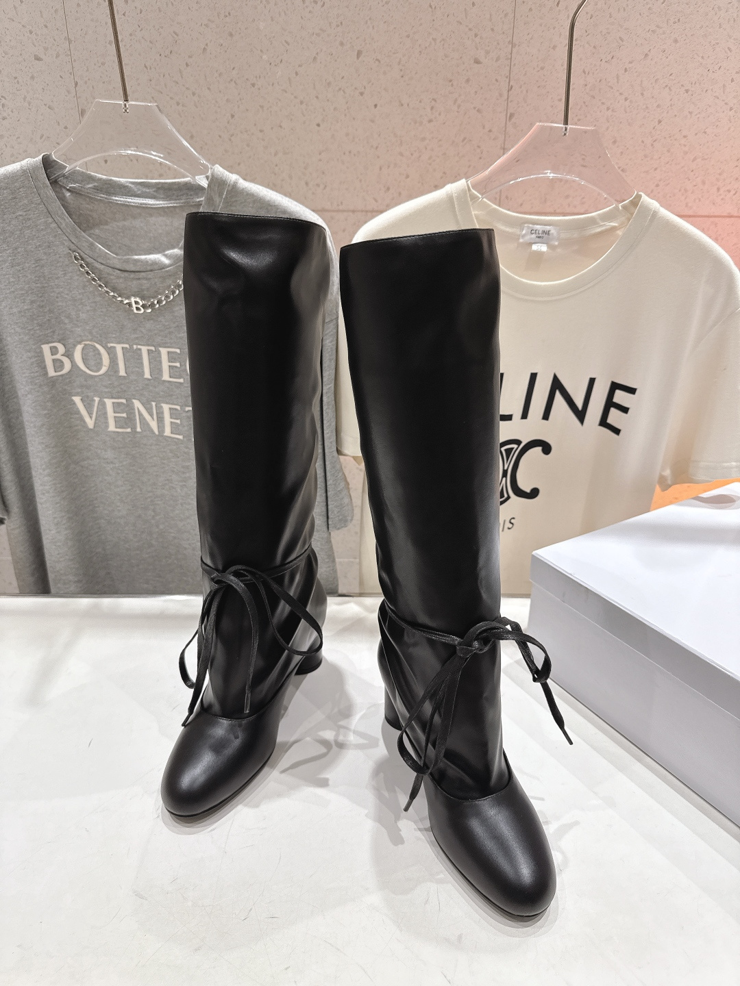 高版本出厂 Solesophy轻奢品牌F017 25ss新款复古风绑带长靴堆堆靴品牌选用了柔软舒适的材料