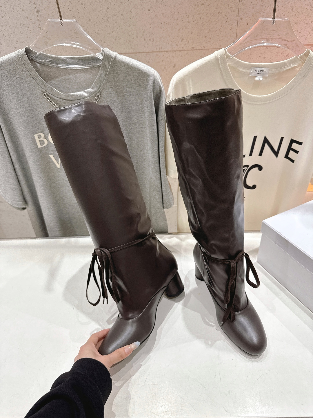 高版本出厂 Solesophy轻奢品牌F017 25ss新款复古风绑带长靴堆堆靴品牌选用了柔软舒适的材料