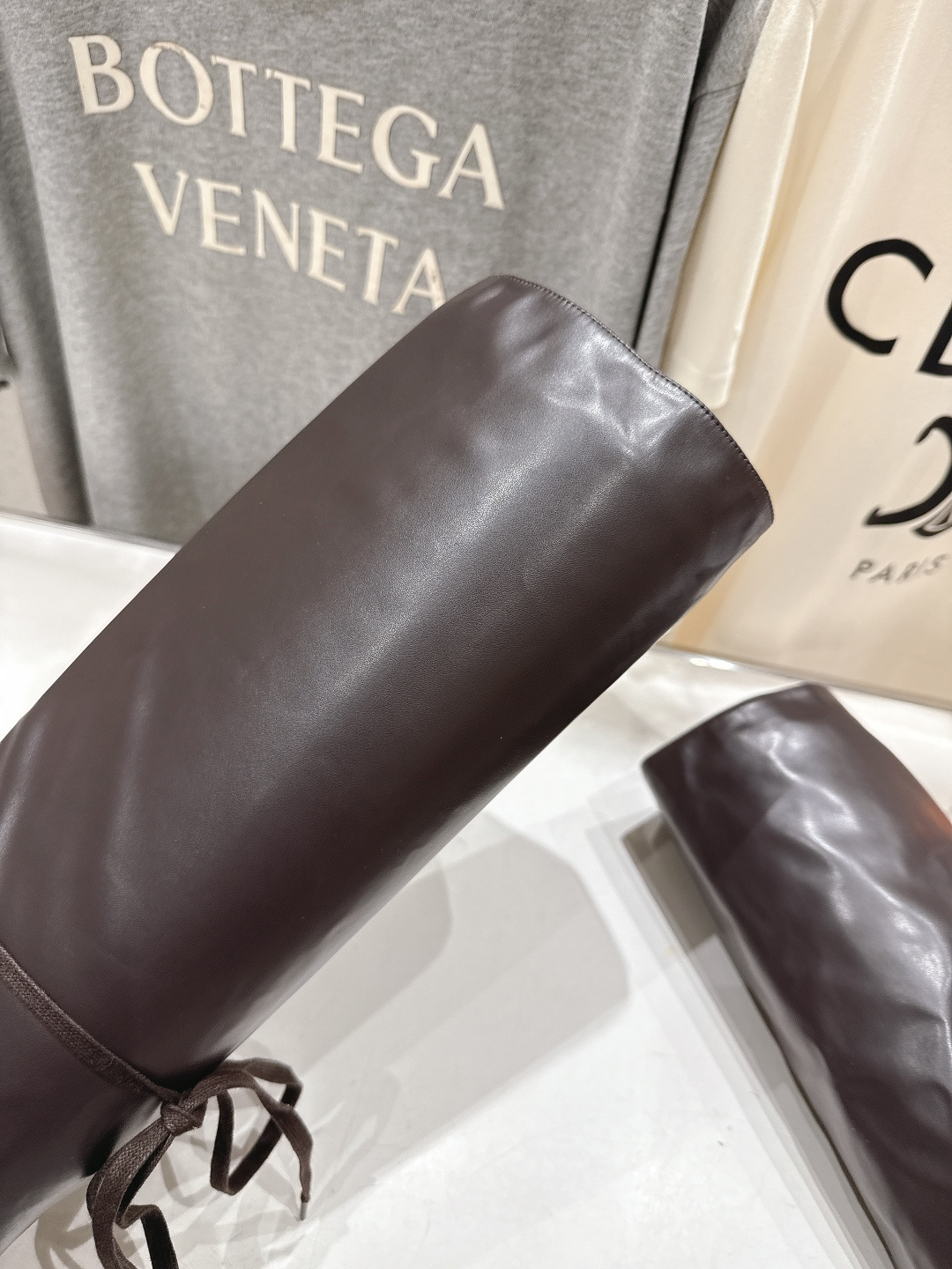 高版本出厂 Solesophy轻奢品牌F017 25ss新款复古风绑带长靴堆堆靴品牌选用了柔软舒适的材料