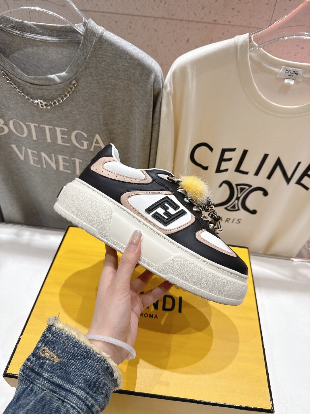 高版本出厂 Fendi/芬迪F029 2025ss新款 First 1系列网面系带厚底休闲运动鞋顶级版本