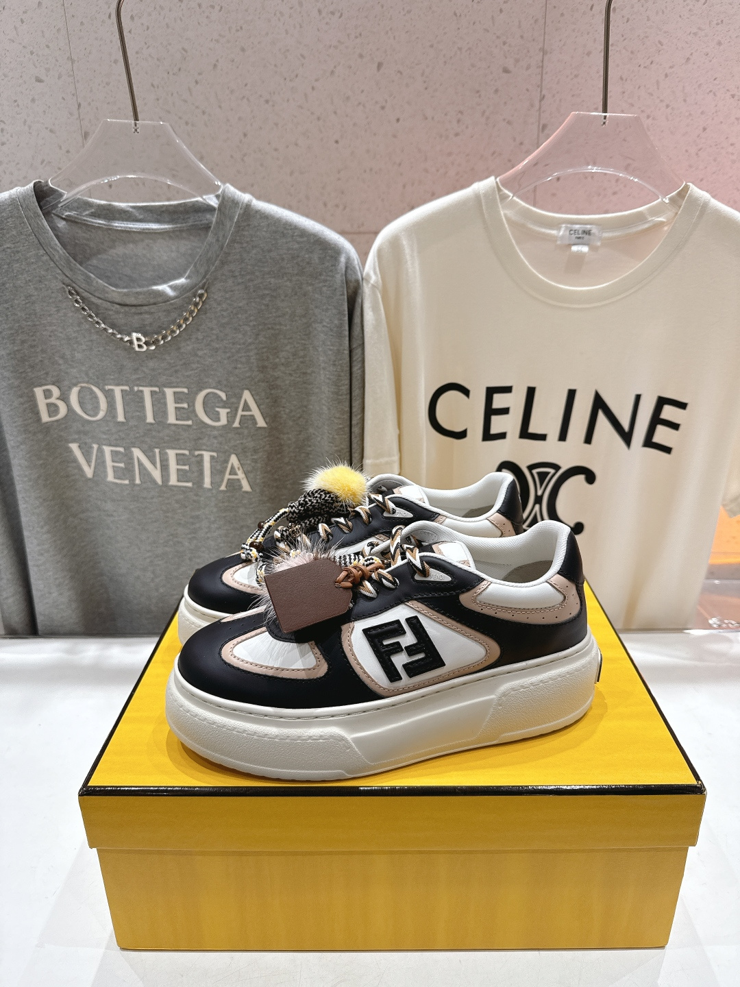 高版本出厂 Fendi/芬迪F029 2025ss新款 First 1系列网面系带厚底休闲运动鞋顶级版本