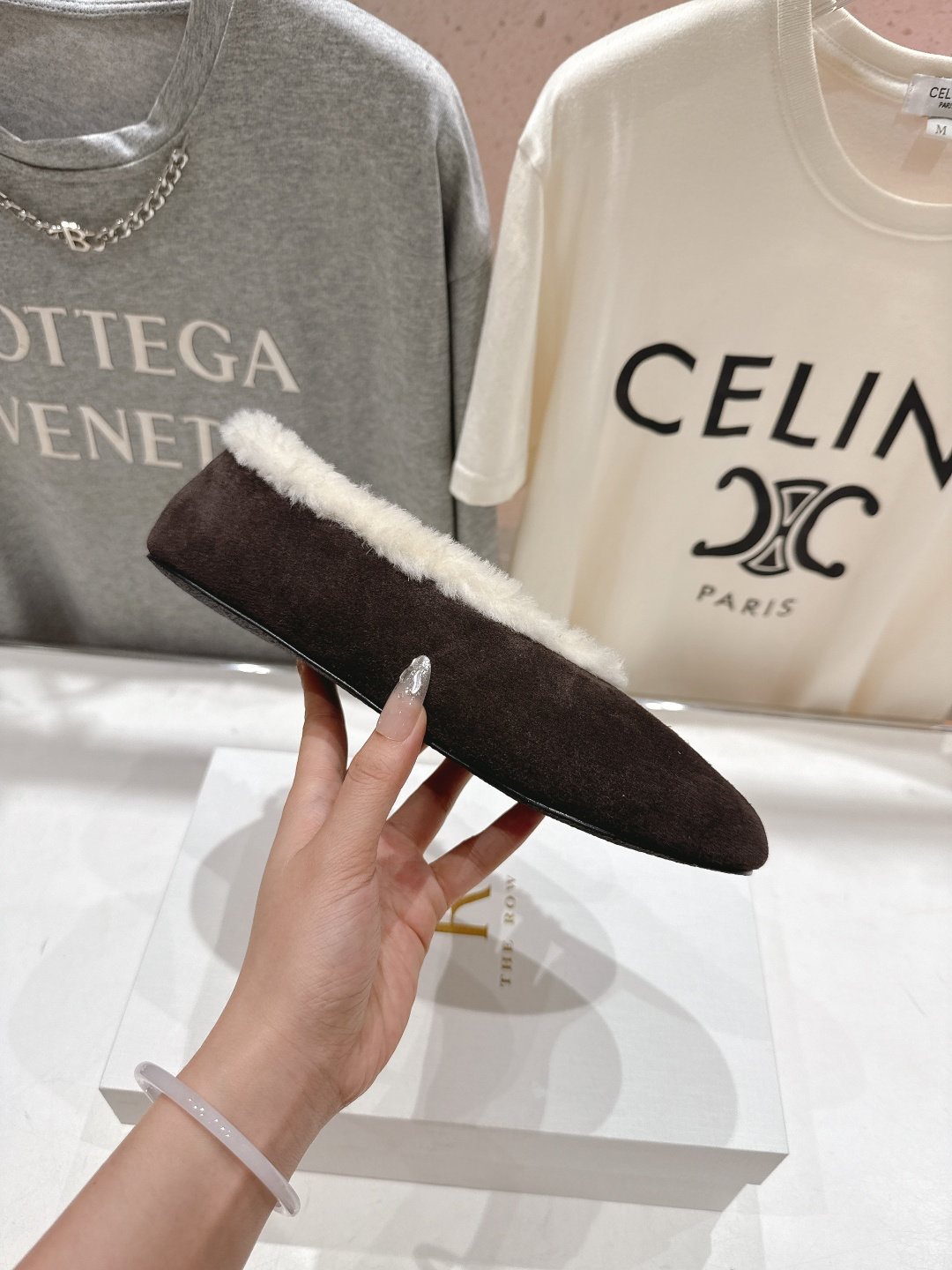 高版本出厂 the row 2025ss秋冬爆款平底乐福鞋一脚蹬单鞋毛毛鞋非常舒服保暖的一款平底毛毛鞋，