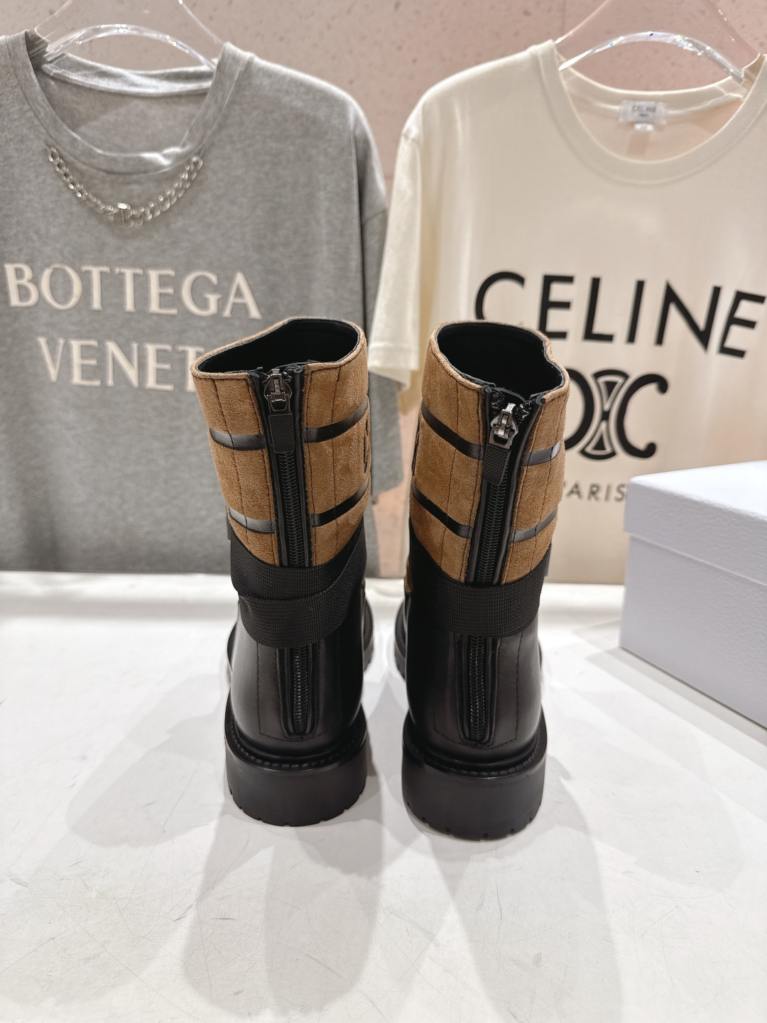 高版本出厂 皮里 Dior*迪奥 D家F019 2025ss走秀款工装中筒靴 小红书爆款，各大明星网红的