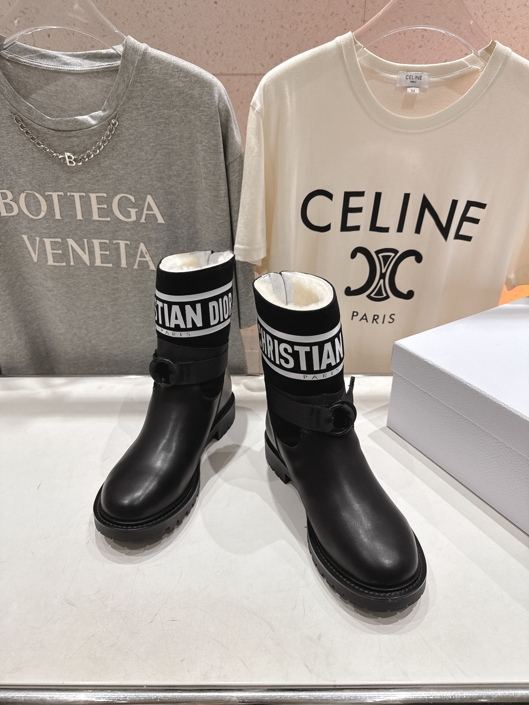 高版本出厂 毛里 Dior*迪奥 D家F019 2025ss走秀款工装中筒靴 小红书爆款，各大明星网红的