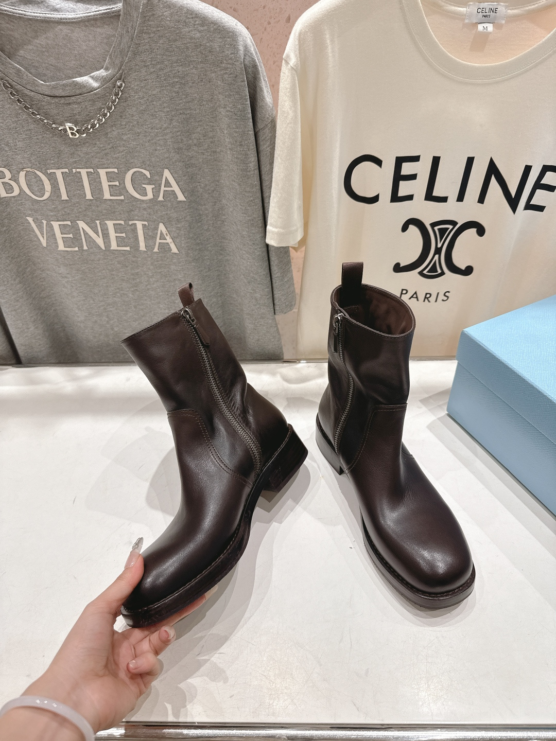 高版本出厂 prada/普拉达F041 2025ss秋冬新款马丁靴骑士靴短靴，非常耐看的一款走秀款骑士靴