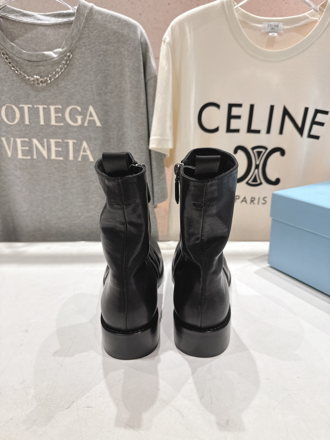 高版本出厂 prada/普拉达F041 2025ss秋冬新款马丁靴骑士靴短靴，非常耐看的一款走秀款骑士靴