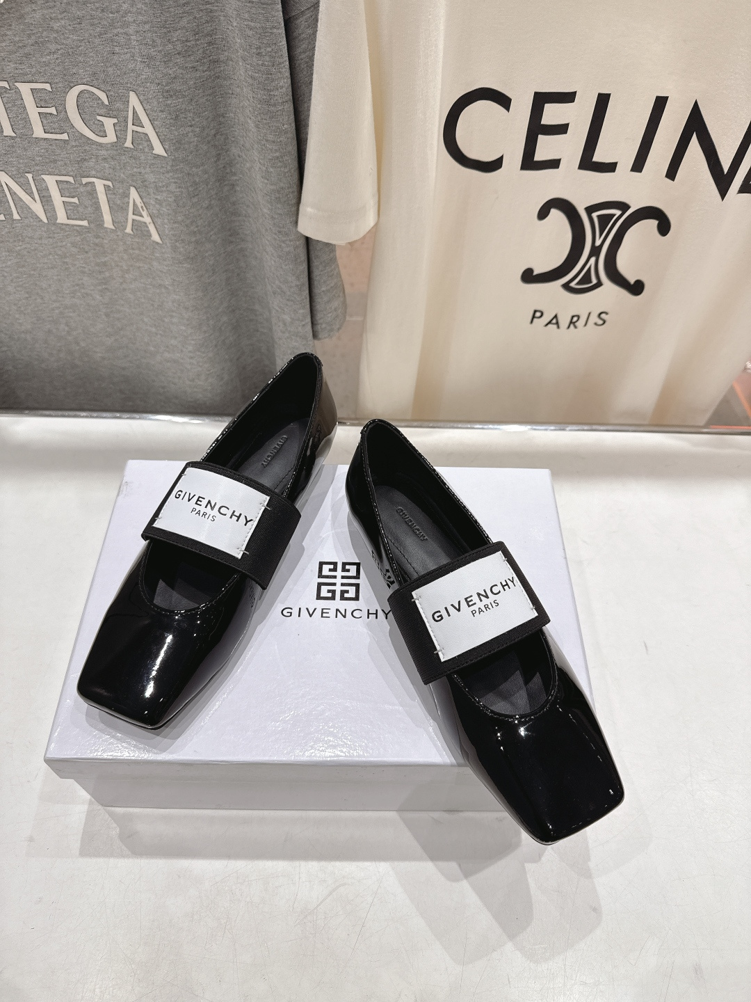 高版本出厂 Givenchy/纪梵希F030 26ss早春走秀新款 章若楠同款Sliced Square