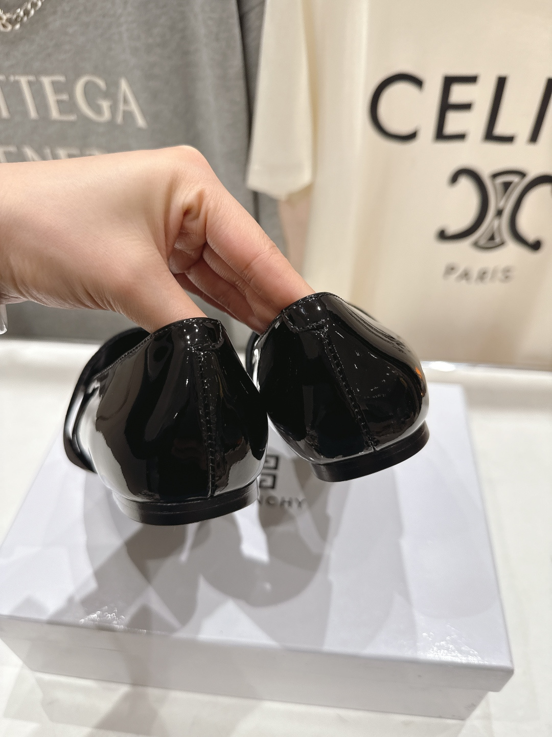 高版本出厂 Givenchy/纪梵希F030 26ss早春走秀新款 章若楠同款Sliced Square