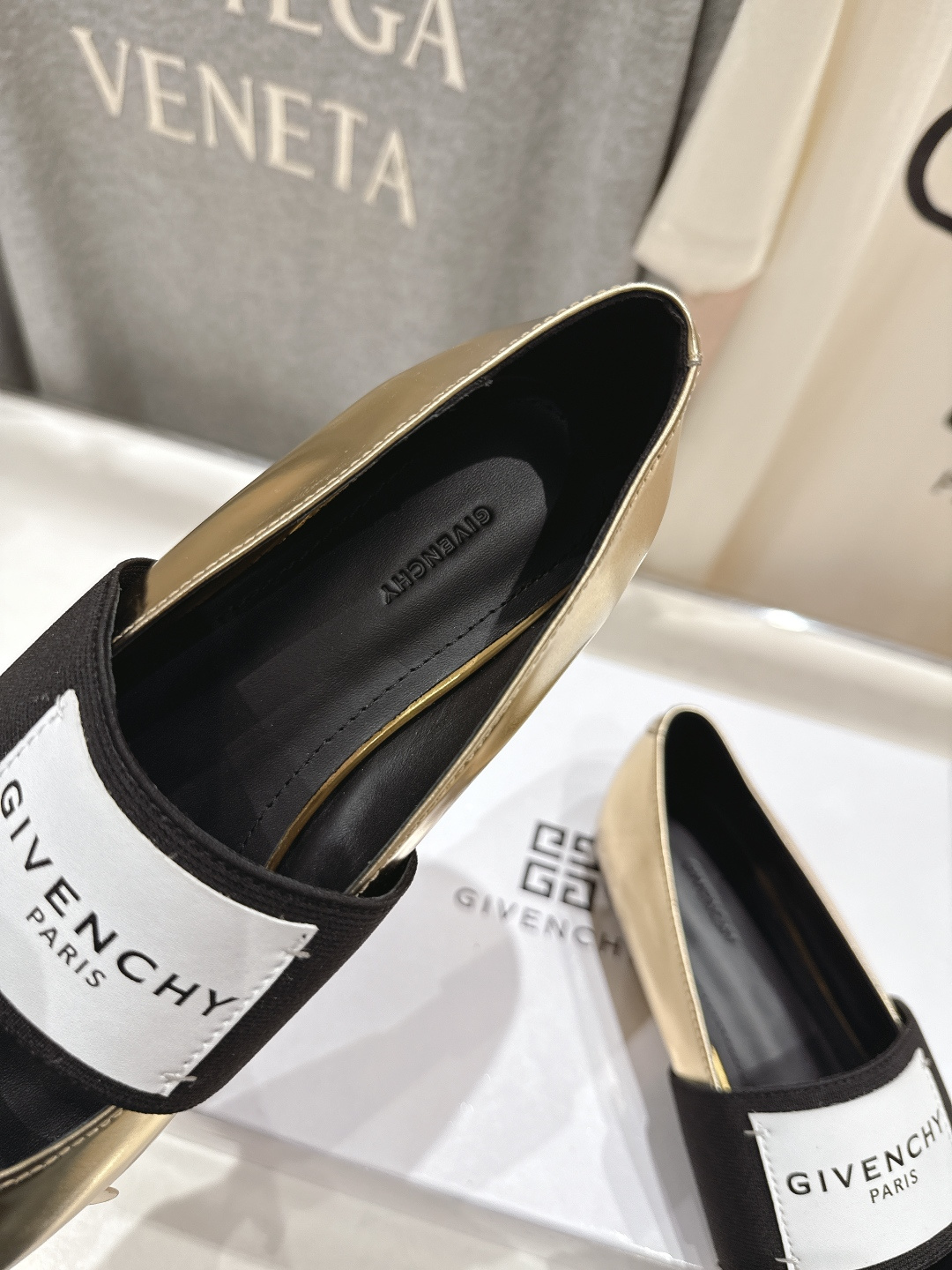 高版本出厂 Givenchy/纪梵希F030 26ss早春走秀新款 章若楠同款Sliced Square