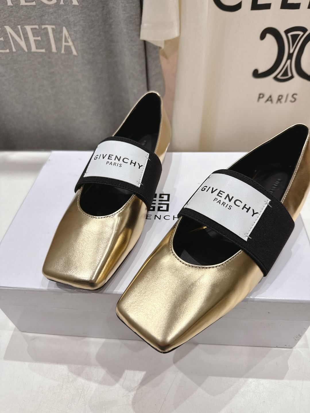 高版本出厂 Givenchy/纪梵希F030 26ss早春走秀新款 章若楠同款Sliced Square