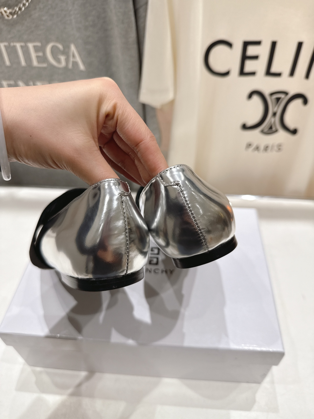 高版本出厂 Givenchy/纪梵希F030 26ss早春走秀新款 章若楠同款Sliced Square