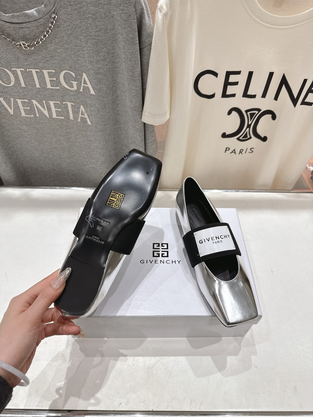 高版本出厂 Givenchy/纪梵希F030 26ss早春走秀新款 章若楠同款Sliced Square