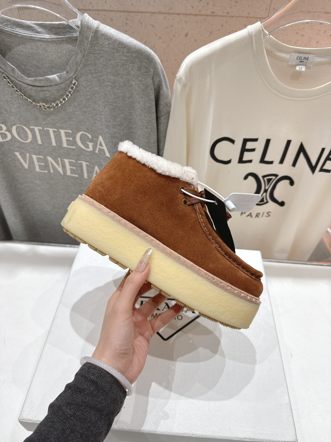 高版本出厂 Prada*普拉达F029 2025ss秋冬新款毛里厚底乐福鞋运动鞋休闲鞋闪亮登场🌟时尚大方