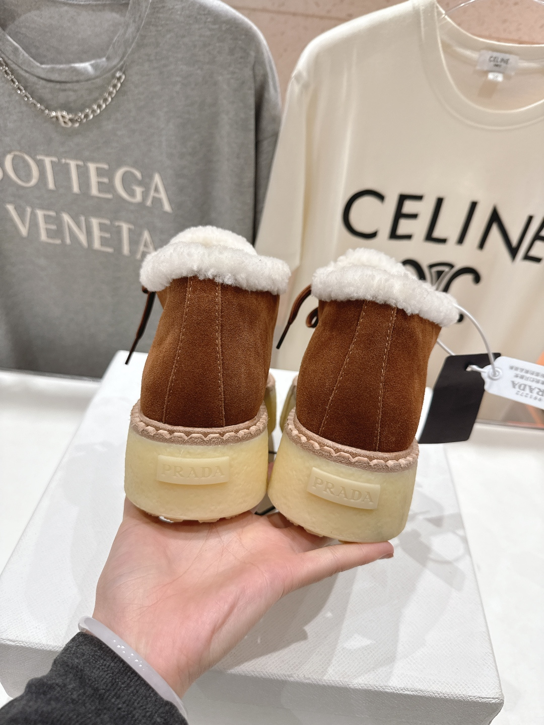 高版本出厂 Prada*普拉达F029 2025ss秋冬新款毛里厚底乐福鞋运动鞋休闲鞋闪亮登场🌟时尚大方