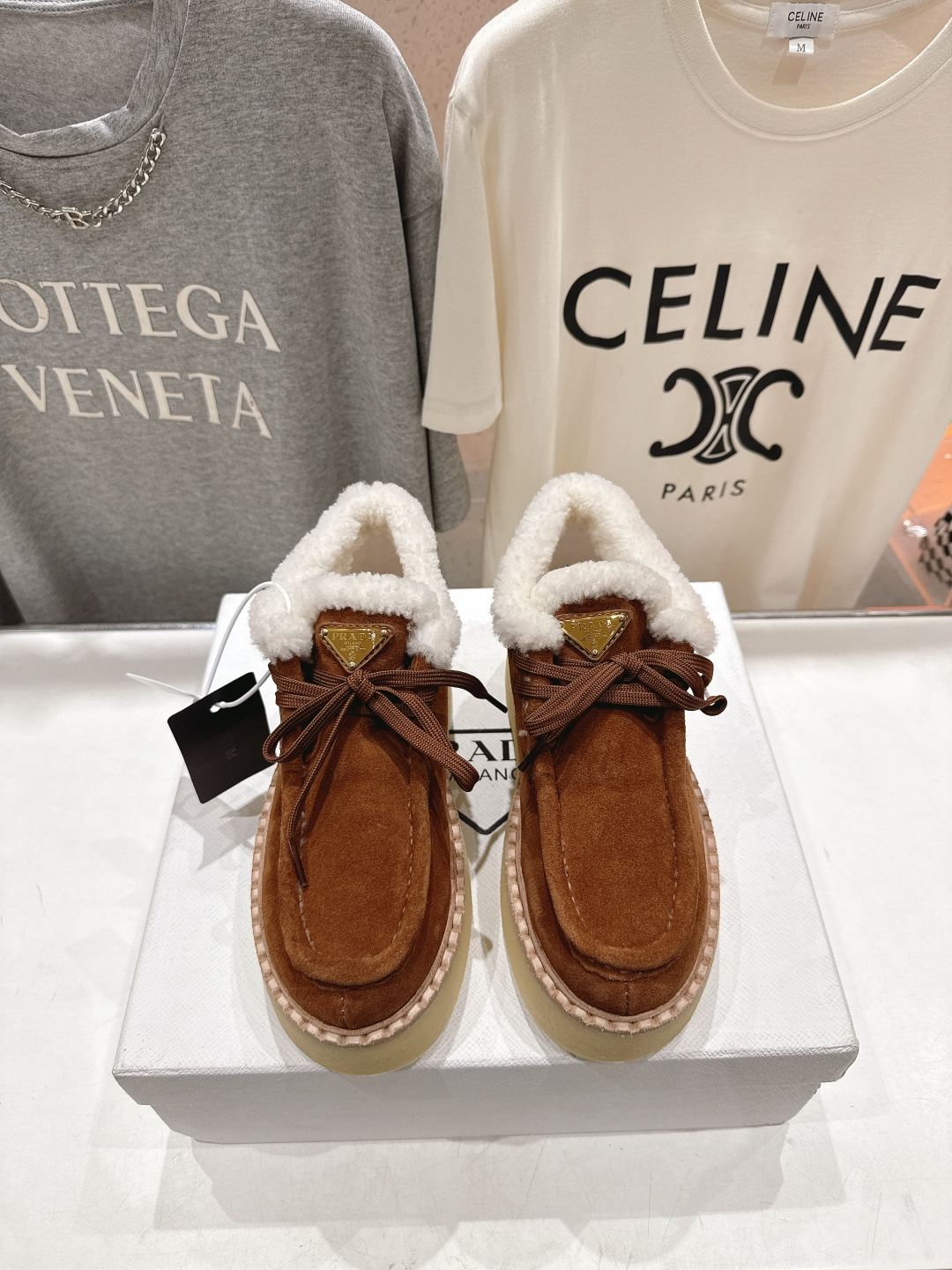 高版本出厂 Prada*普拉达F029 2025ss秋冬新款毛里厚底乐福鞋运动鞋休闲鞋闪亮登场🌟时尚大方