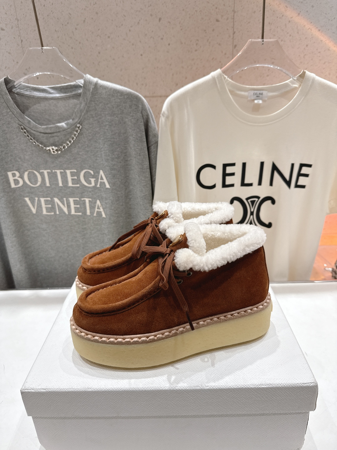 高版本出厂 Prada*普拉达F029 2025ss秋冬新款毛里厚底乐福鞋运动鞋休闲鞋闪亮登场🌟时尚大方