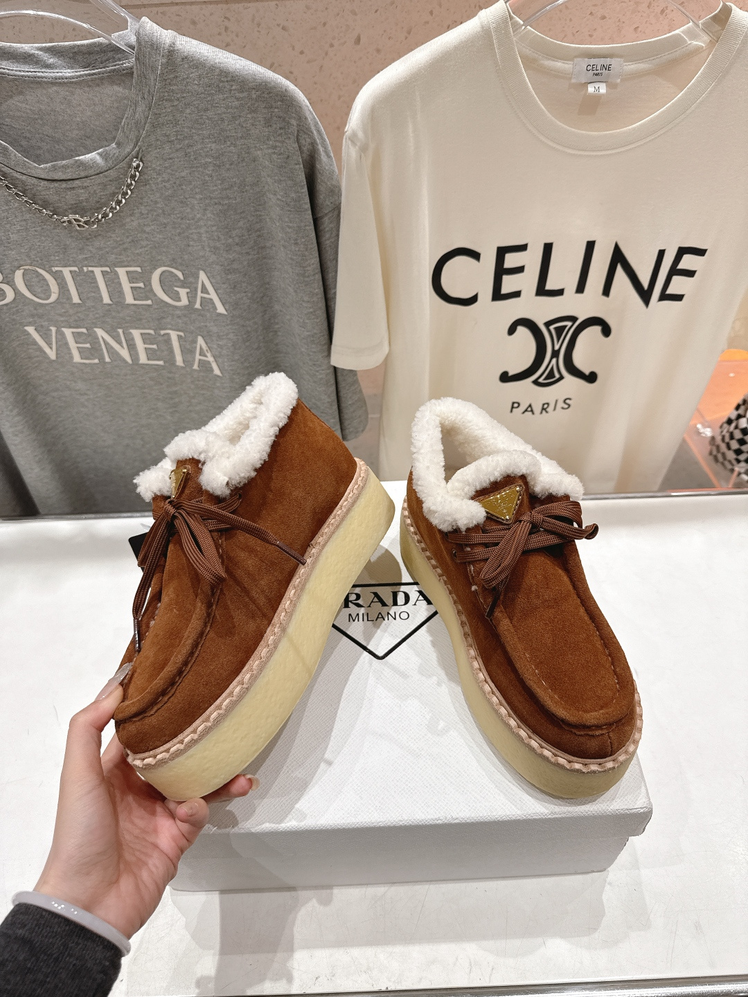 高版本出厂 Prada*普拉达F029 2025ss秋冬新款毛里厚底乐福鞋运动鞋休闲鞋闪亮登场🌟时尚大方