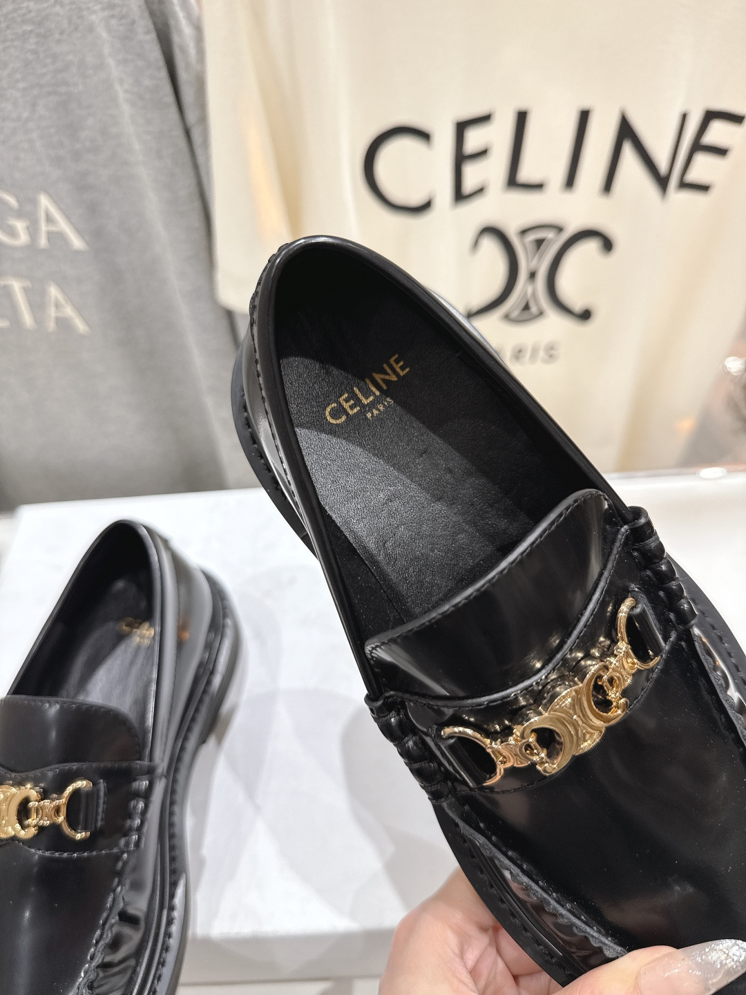 高版本出厂 Celine*赛琳F035 2026ss早春爆款厚底一脚蹬乐福鞋休闲小皮鞋，2026全新升级