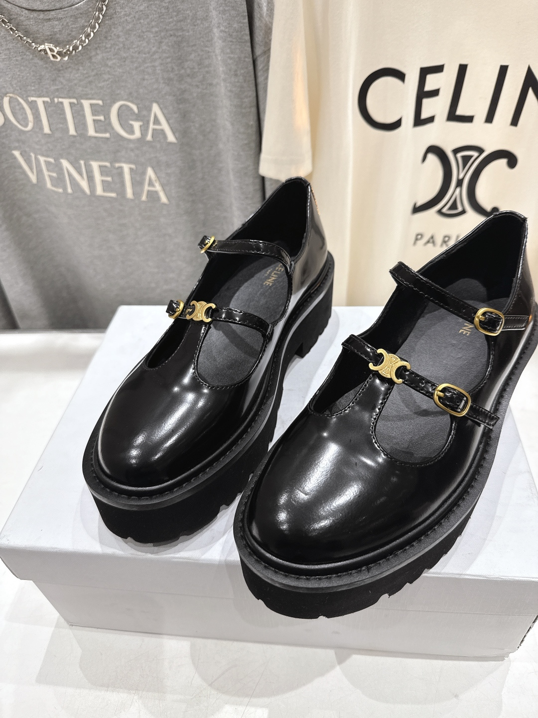 高版本出厂 CELINE*赛琳F035 2026ss早春新款厚底玛丽珍乐福鞋网红爆款来袭！各大网红抢先体