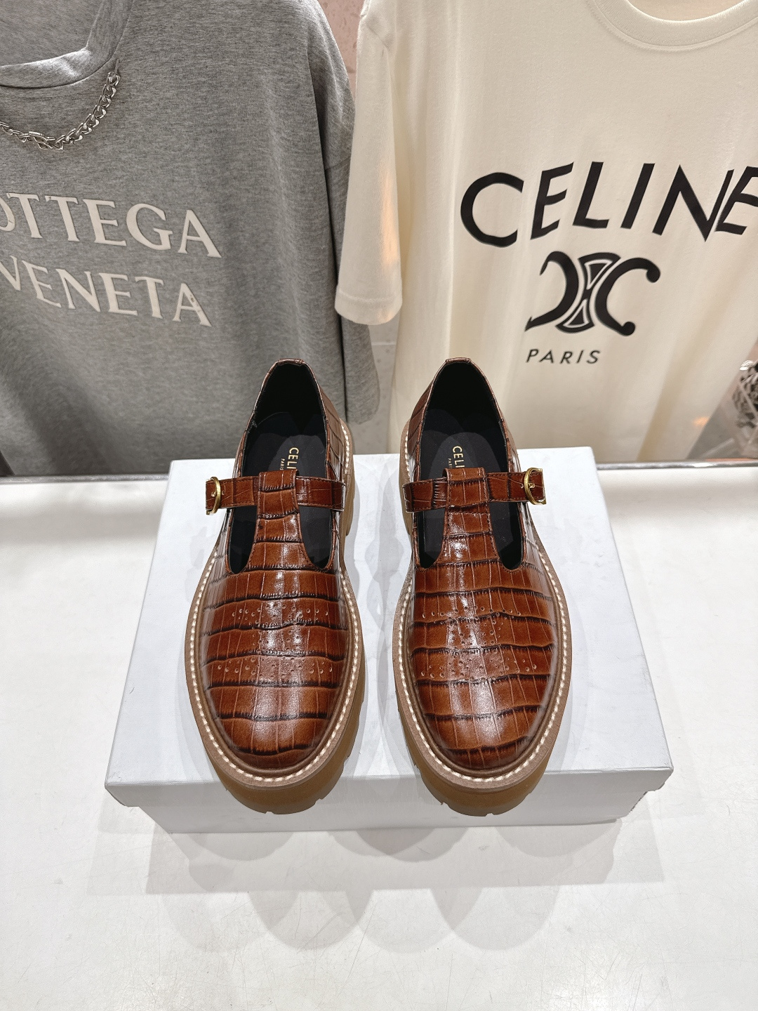 高版本出厂 CELINE*赛琳F035 2026ss早春新款厚底玛丽珍乐福鞋网红爆款来袭！各大网红抢先体