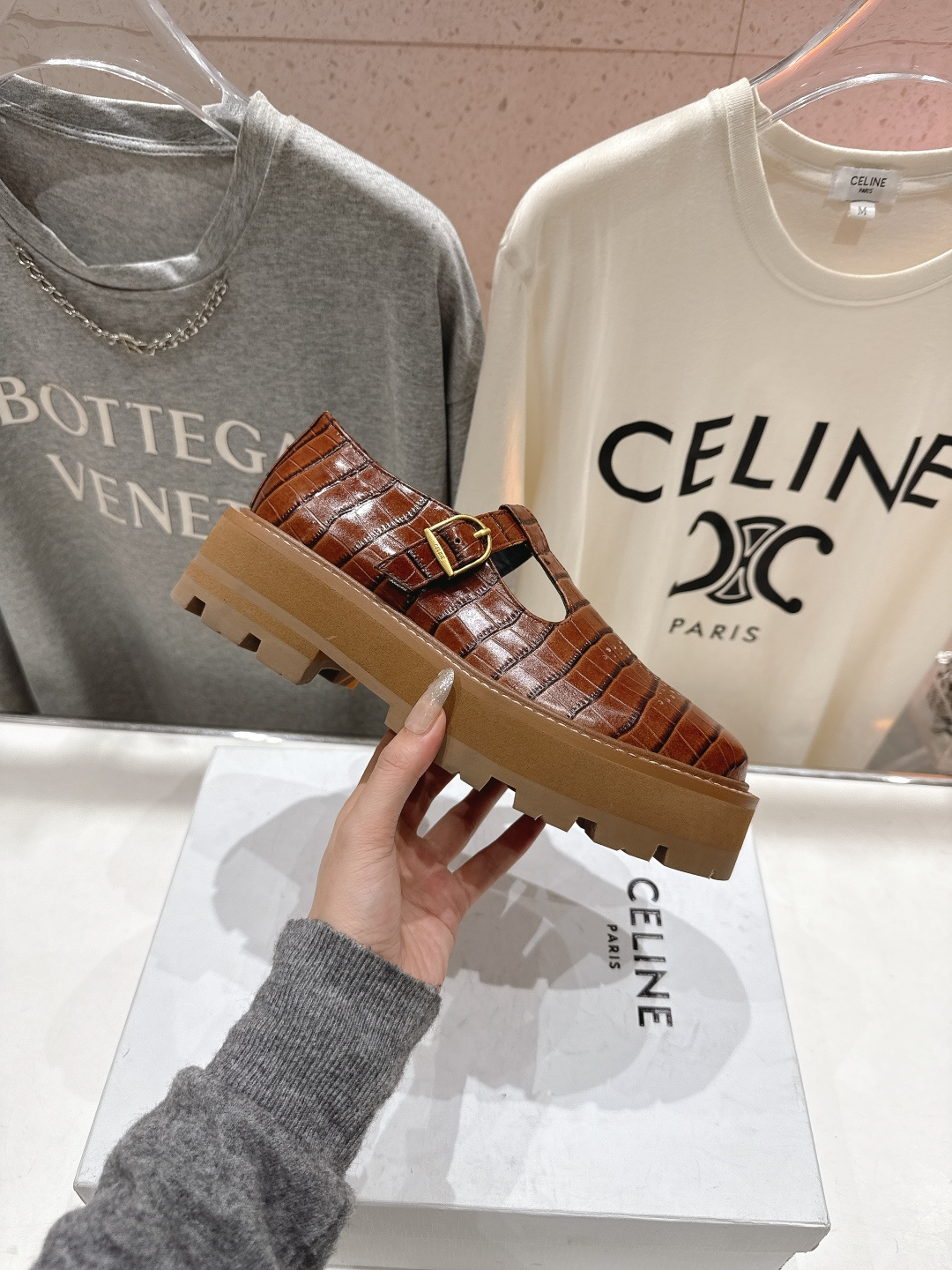 高版本出厂 CELINE*赛琳F035 2026ss早春新款厚底玛丽珍乐福鞋网红爆款来袭！各大网红抢先体