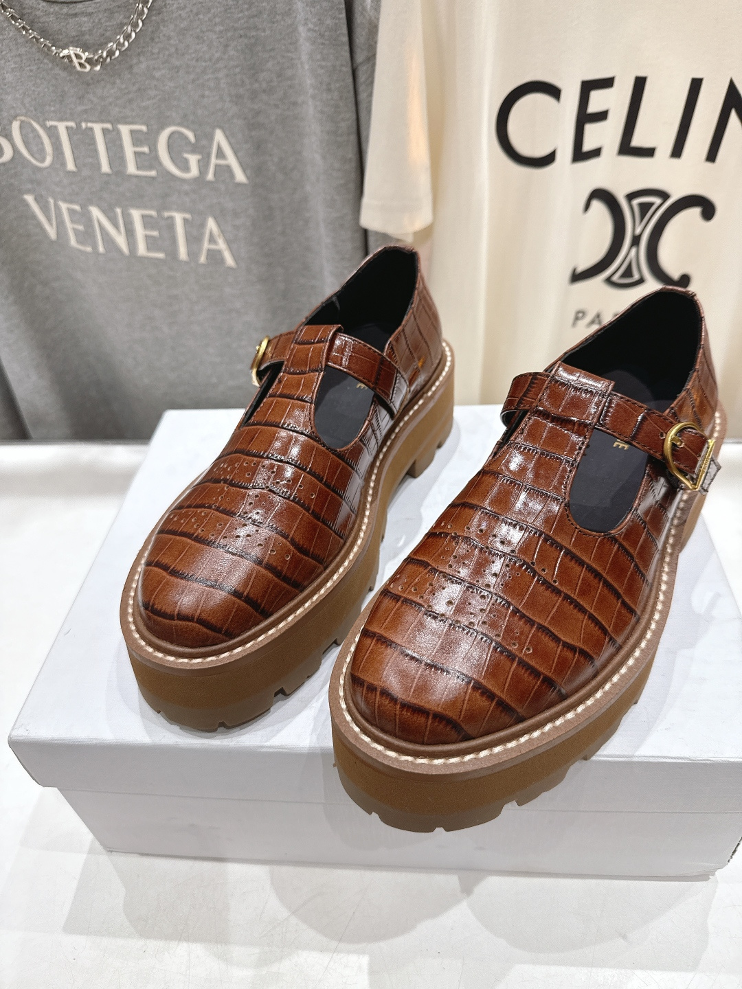 高版本出厂 CELINE*赛琳F035 2026ss早春新款厚底玛丽珍乐福鞋网红爆款来袭！各大网红抢先体