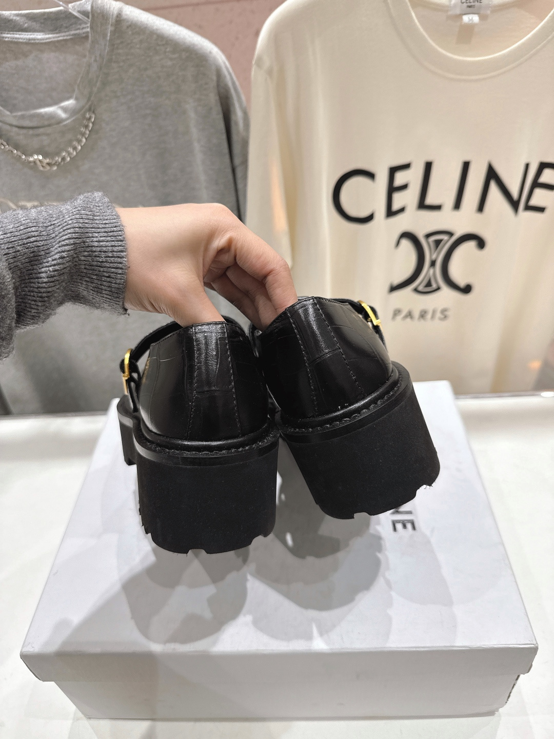 高版本出厂 CELINE*赛琳F035 2026ss早春新款厚底玛丽珍乐福鞋网红爆款来袭！各大网红抢先体