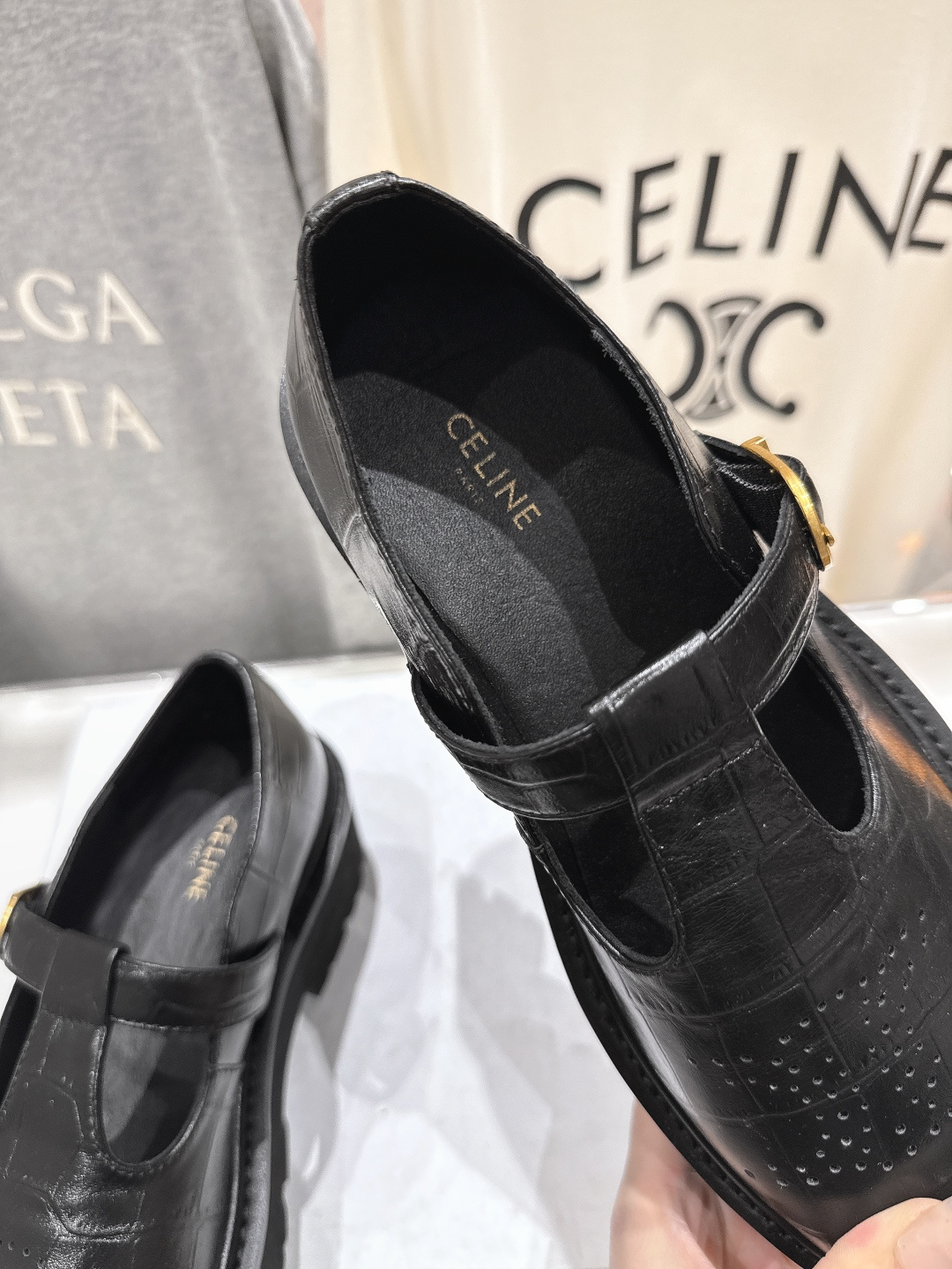 高版本出厂 CELINE*赛琳F035 2026ss早春新款厚底玛丽珍乐福鞋网红爆款来袭！各大网红抢先体