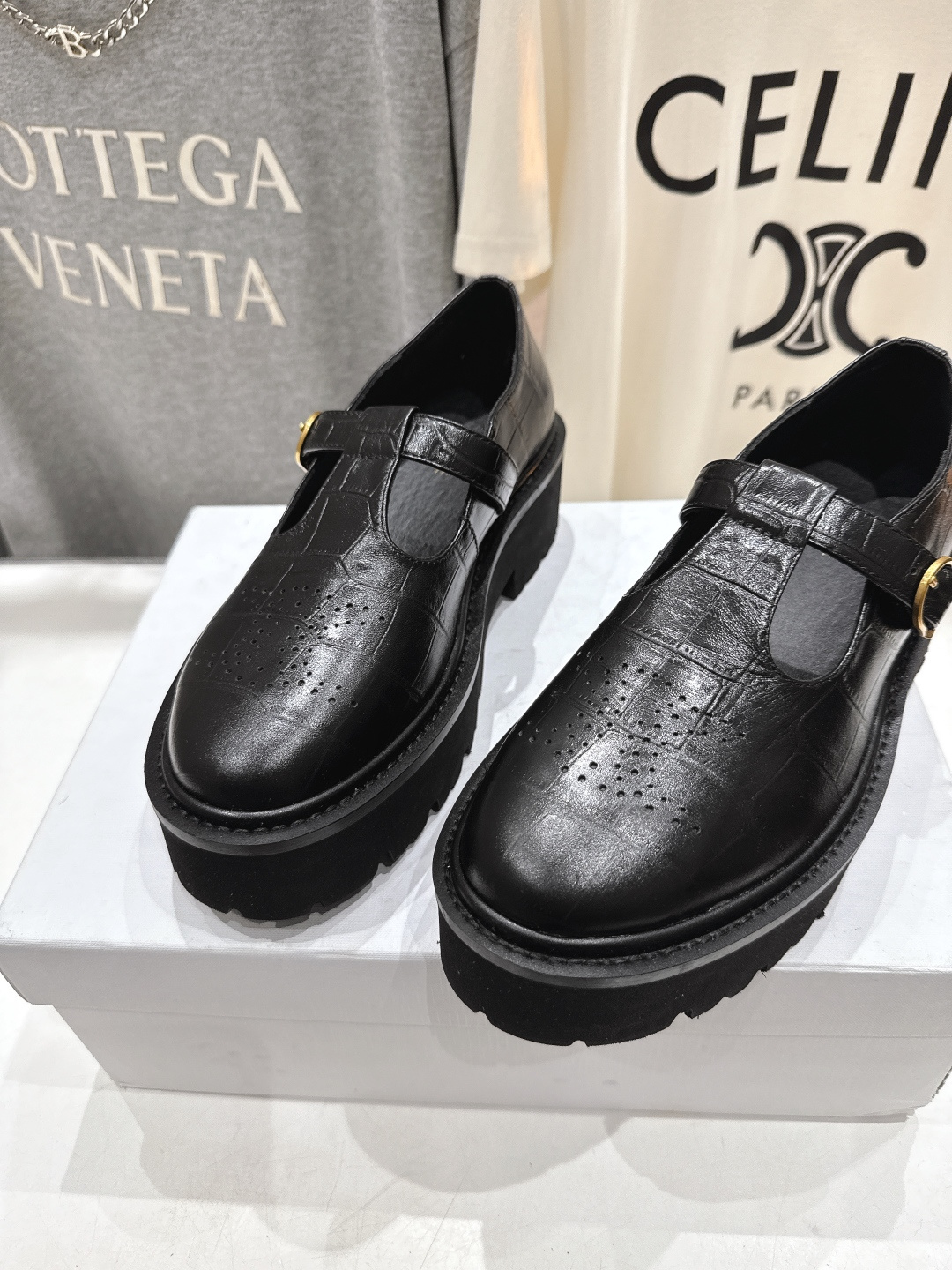 高版本出厂 CELINE*赛琳F035 2026ss早春新款厚底玛丽珍乐福鞋网红爆款来袭！各大网红抢先体