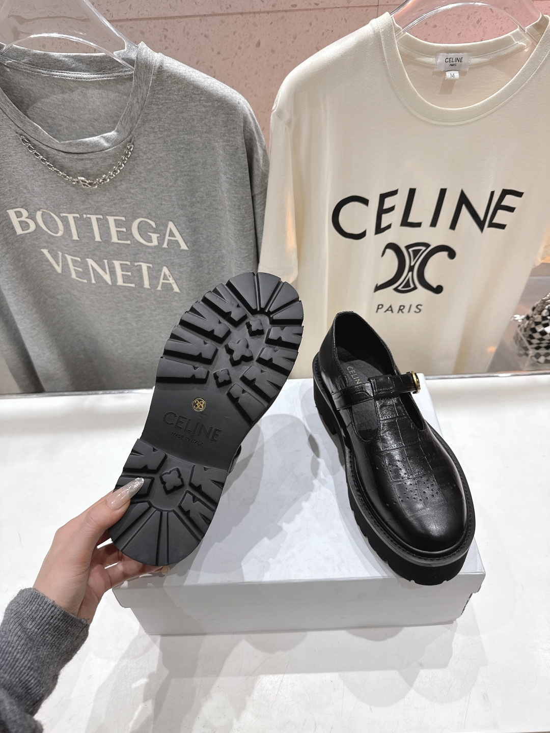 高版本出厂 CELINE*赛琳F035 2026ss早春新款厚底玛丽珍乐福鞋网红爆款来袭！各大网红抢先体