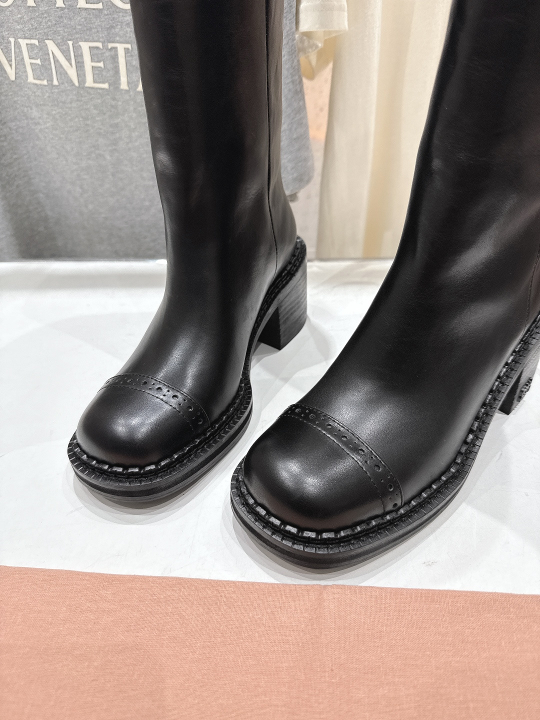 高版本出厂 MiuMiu/缪缪F035 25ss秋冬走秀款西部系列·复古机车靴马丁靴直筒长靴今年最值得入