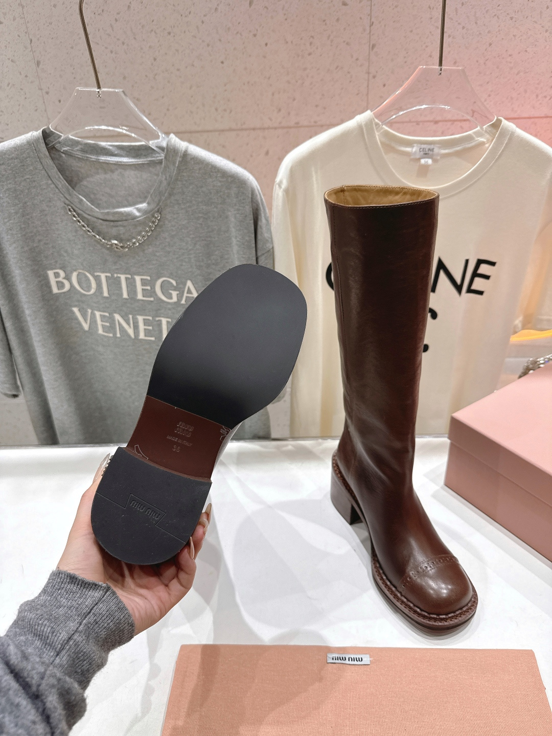 高版本出厂 MiuMiu/缪缪F035 25ss秋冬走秀款西部系列·复古机车靴马丁靴直筒长靴今年最值得入