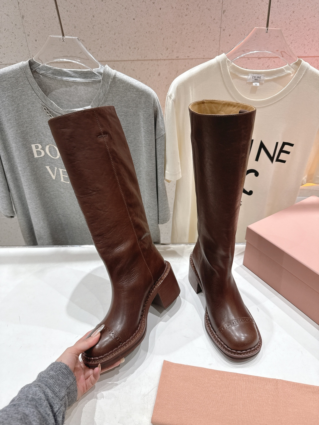 高版本出厂 MiuMiu/缪缪F035 25ss秋冬走秀款西部系列·复古机车靴马丁靴直筒长靴今年最值得入