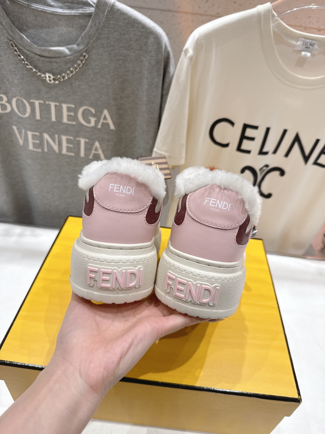 高版本出厂 毛里 Fendi/芬迪F029 2025ss冬季新款 First 1系列系带厚底羊毛里休闲运