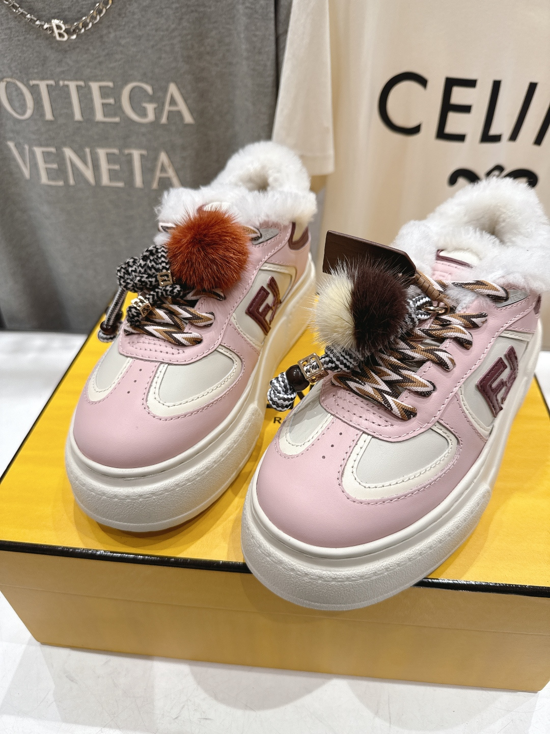 高版本出厂 毛里 Fendi/芬迪F029 2025ss冬季新款 First 1系列系带厚底羊毛里休闲运