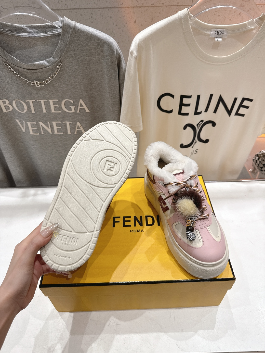 高版本出厂 毛里 Fendi/芬迪F029 2025ss冬季新款 First 1系列系带厚底羊毛里休闲运