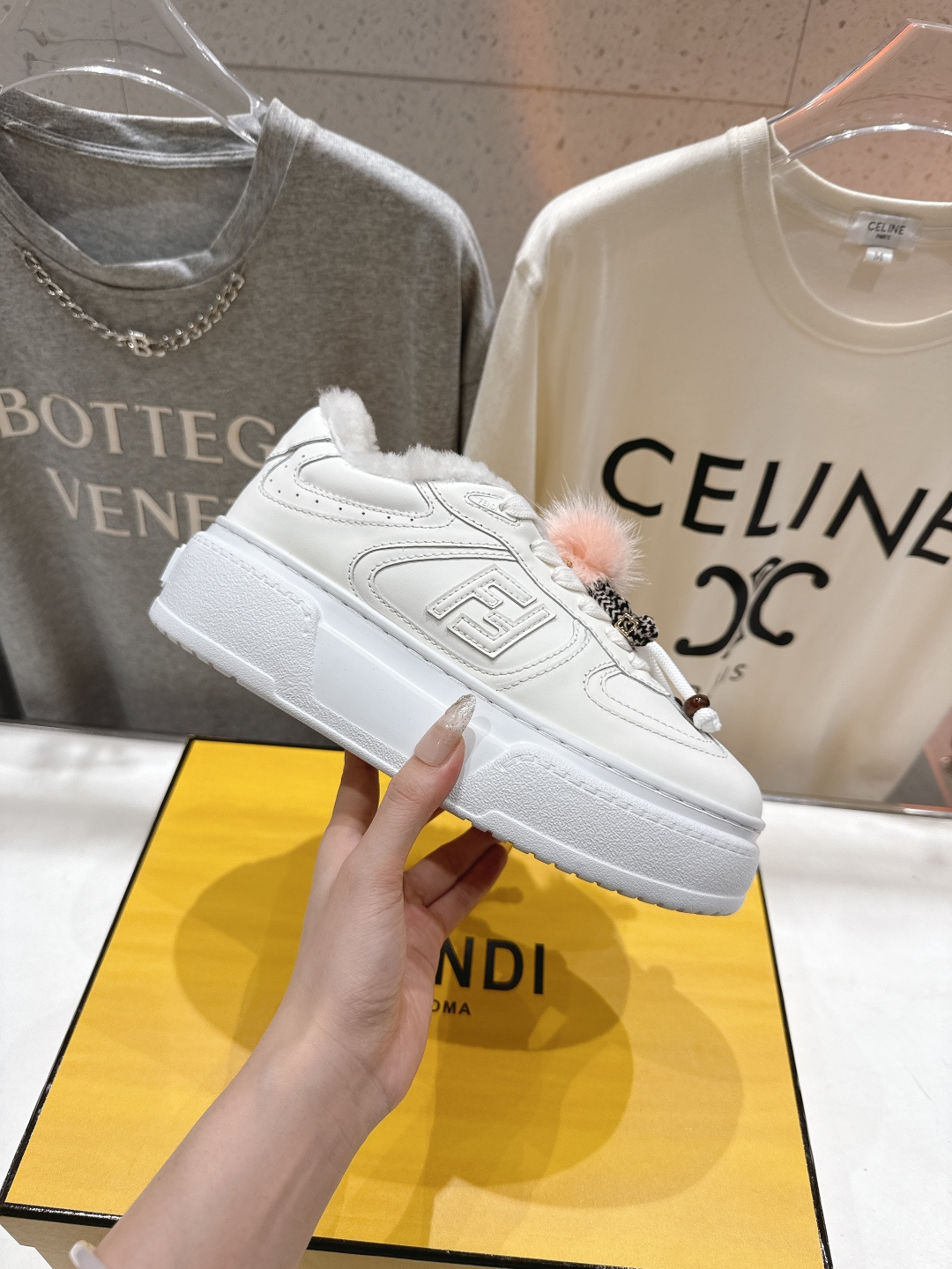 高版本出厂 毛里 Fendi/芬迪F029 2025ss冬季新款 First 1系列系带厚底羊毛里休闲运