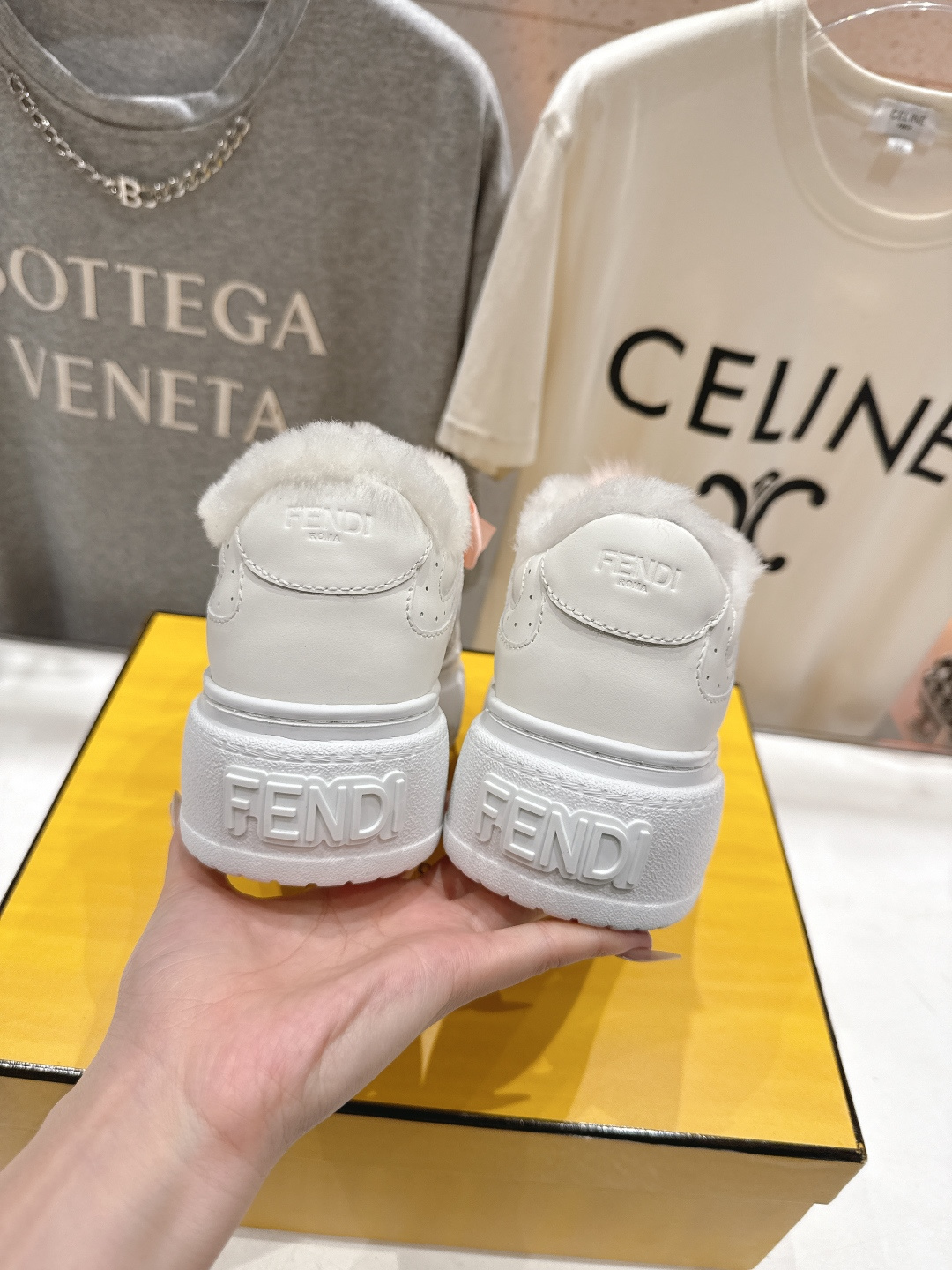 高版本出厂 毛里 Fendi/芬迪F029 2025ss冬季新款 First 1系列系带厚底羊毛里休闲运