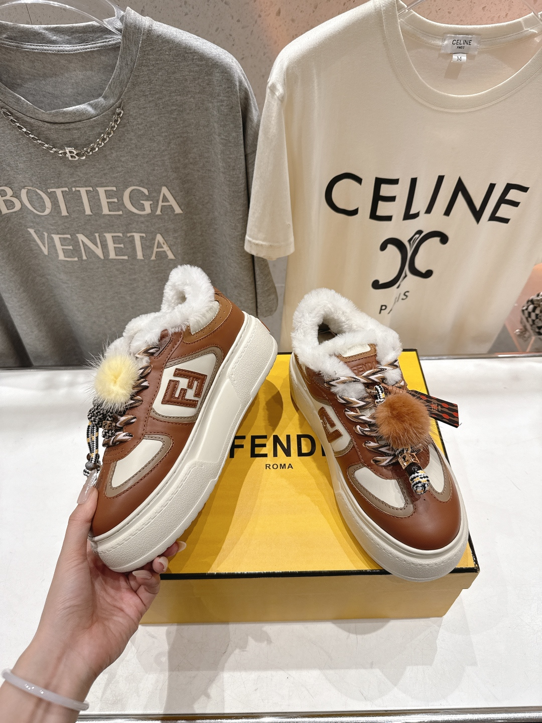 高版本出厂 毛里 Fendi/芬迪F029 2025ss冬季新款 First 1系列系带厚底羊毛里休闲运