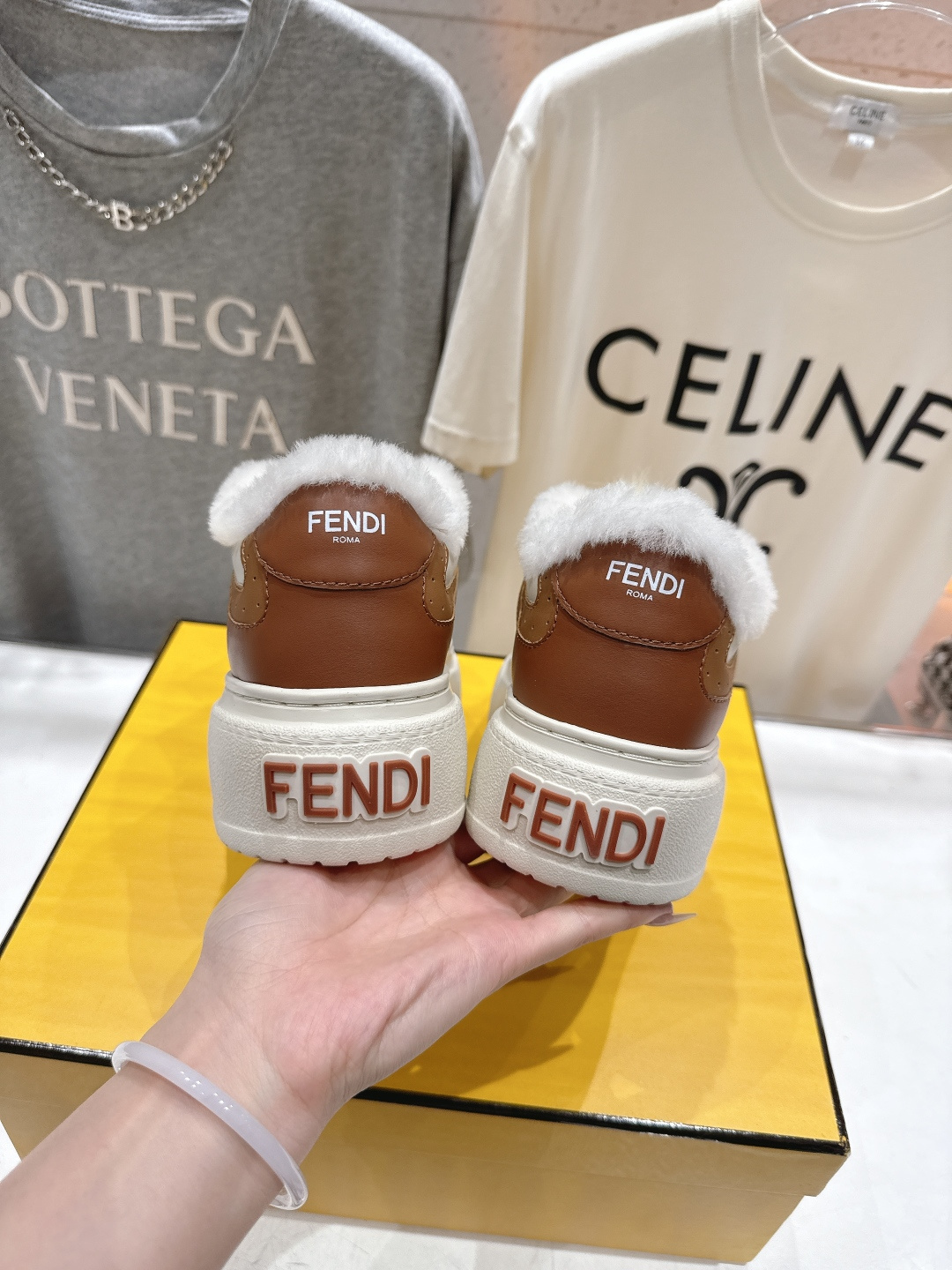 高版本出厂 毛里 Fendi/芬迪F029 2025ss冬季新款 First 1系列系带厚底羊毛里休闲运