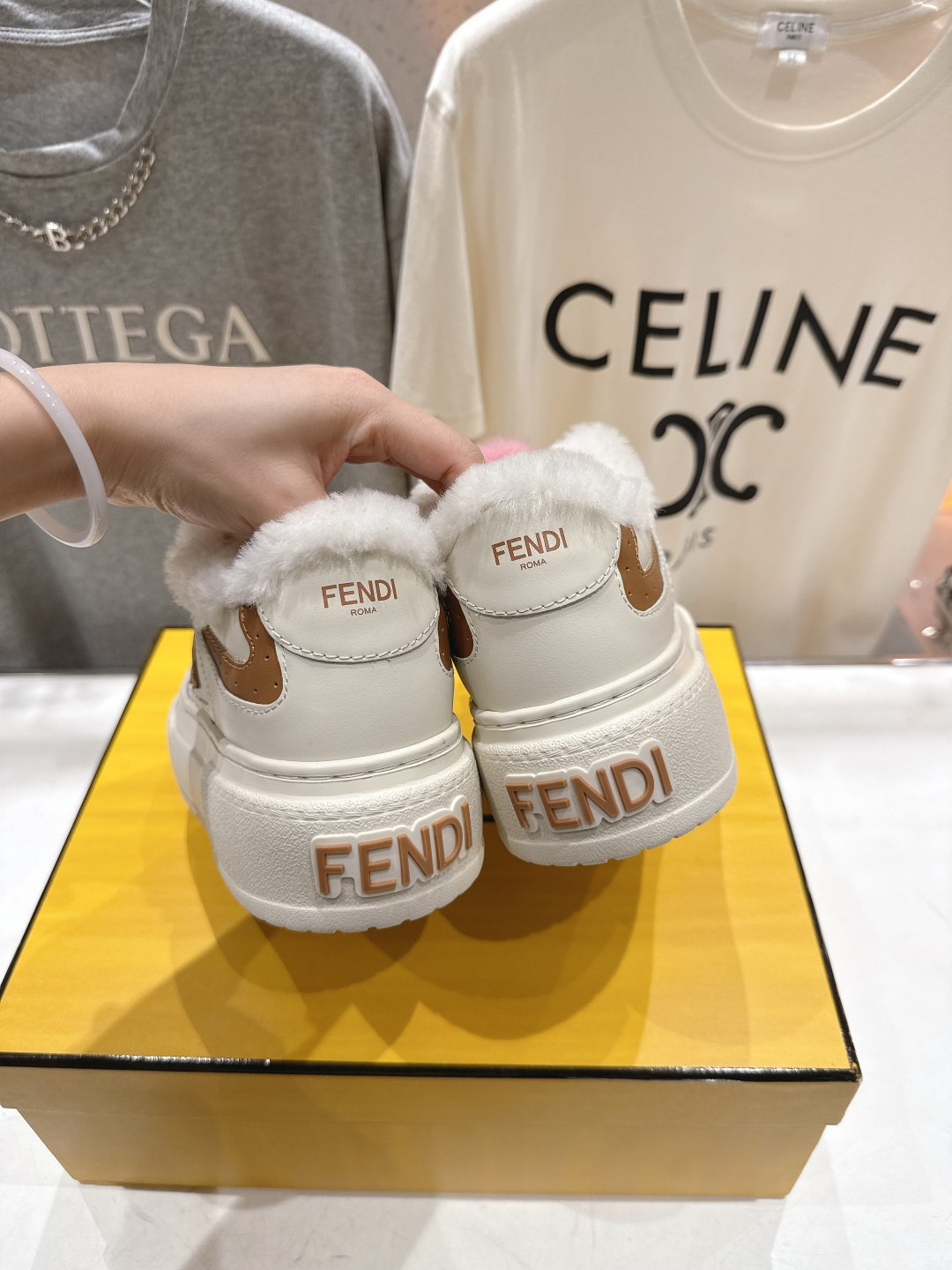 高版本出厂 毛里 Fendi/芬迪F029 2025ss冬季新款 First 1系列系带厚底羊毛里休闲运
