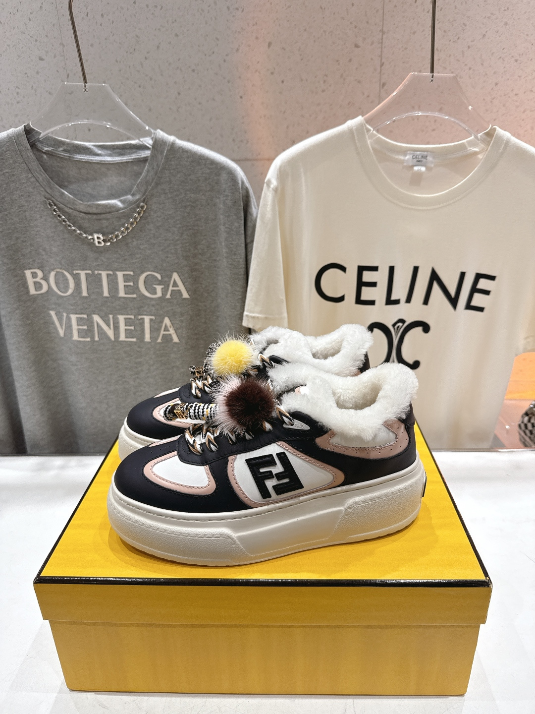 高版本出厂 毛里 Fendi/芬迪F029 2025ss冬季新款 First 1系列系带厚底羊毛里休闲运