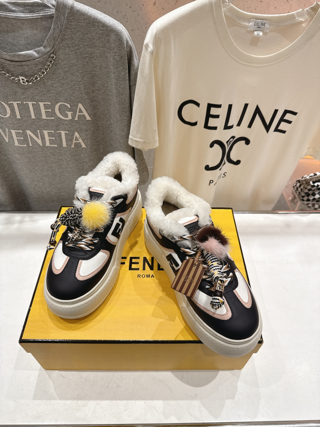 高版本出厂 毛里 Fendi/芬迪F029 2025ss冬季新款 First 1系列系带厚底羊毛里休闲运